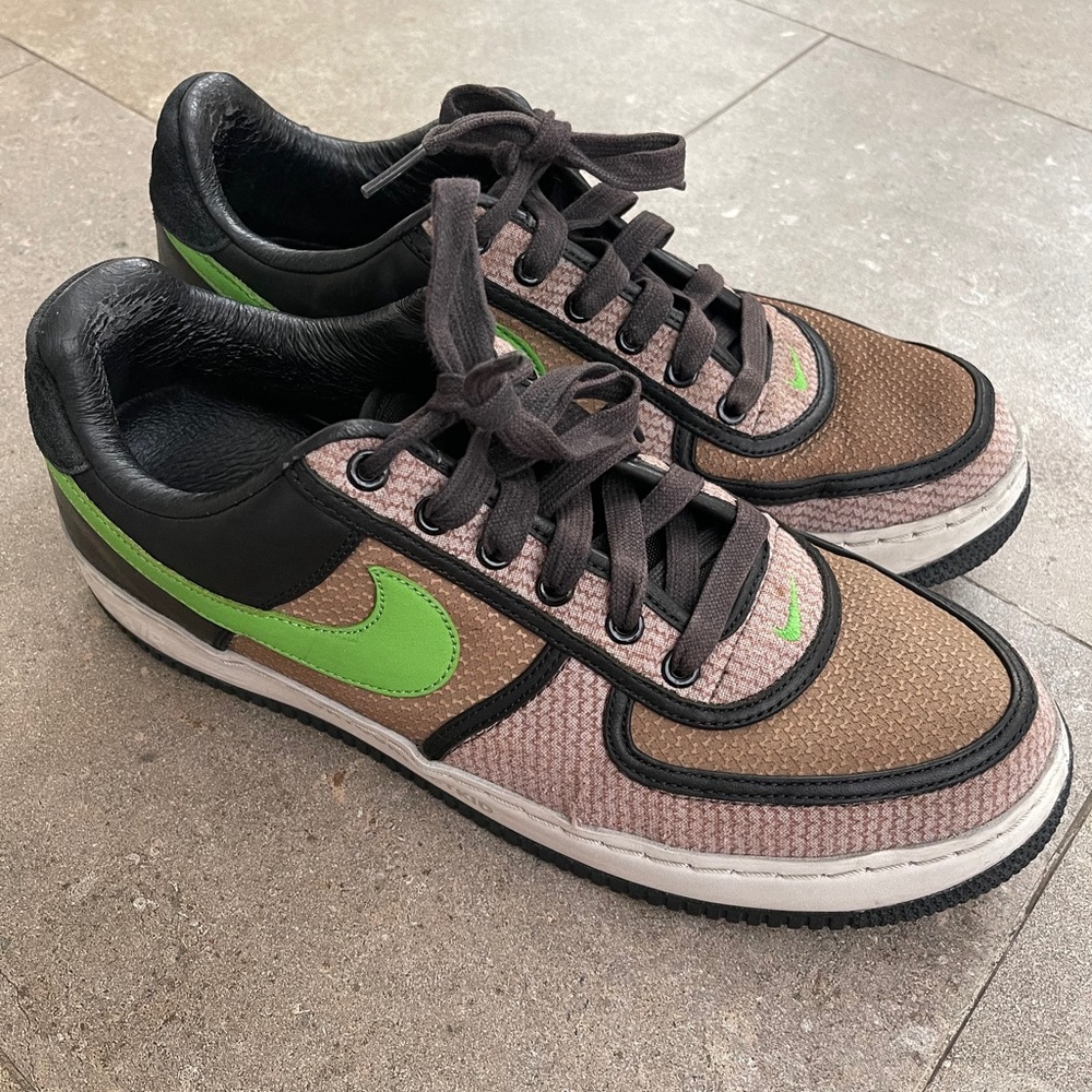 Nike Air Force 1 On Your Feet Kid Undefeated Shoe